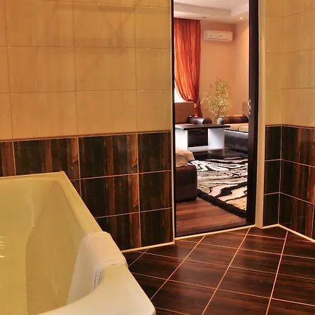 Imperial 4*